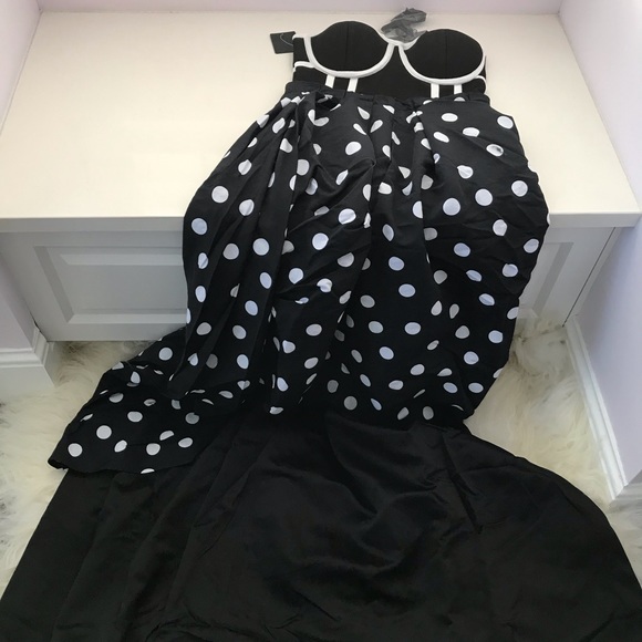 BEBE Whitney Polka Dot Hi Low Contrast Trim Gown - Picture 4 of 8